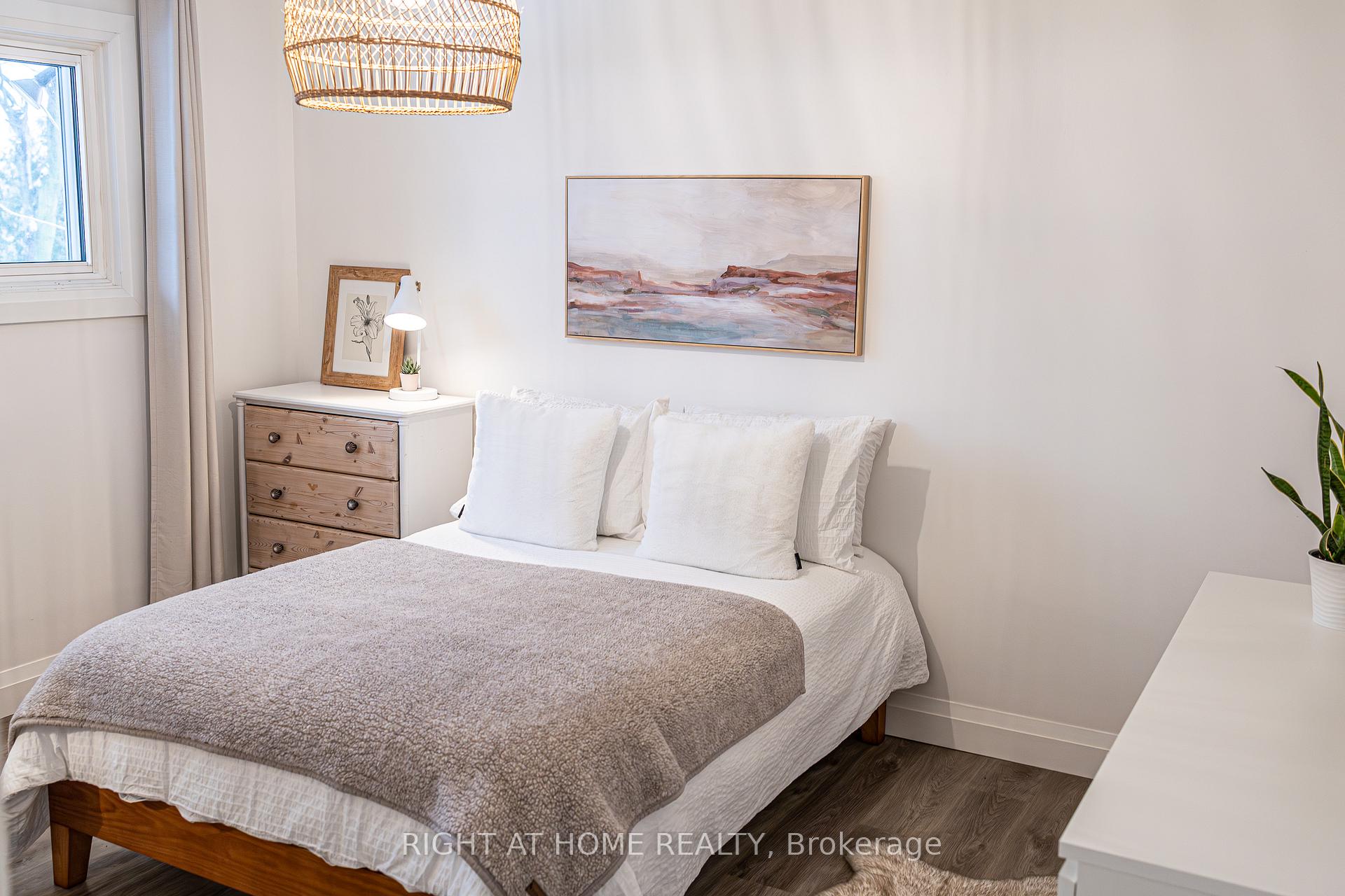 Photo 16 of 46 Meadow Crescent, Kitchener — HOMEH