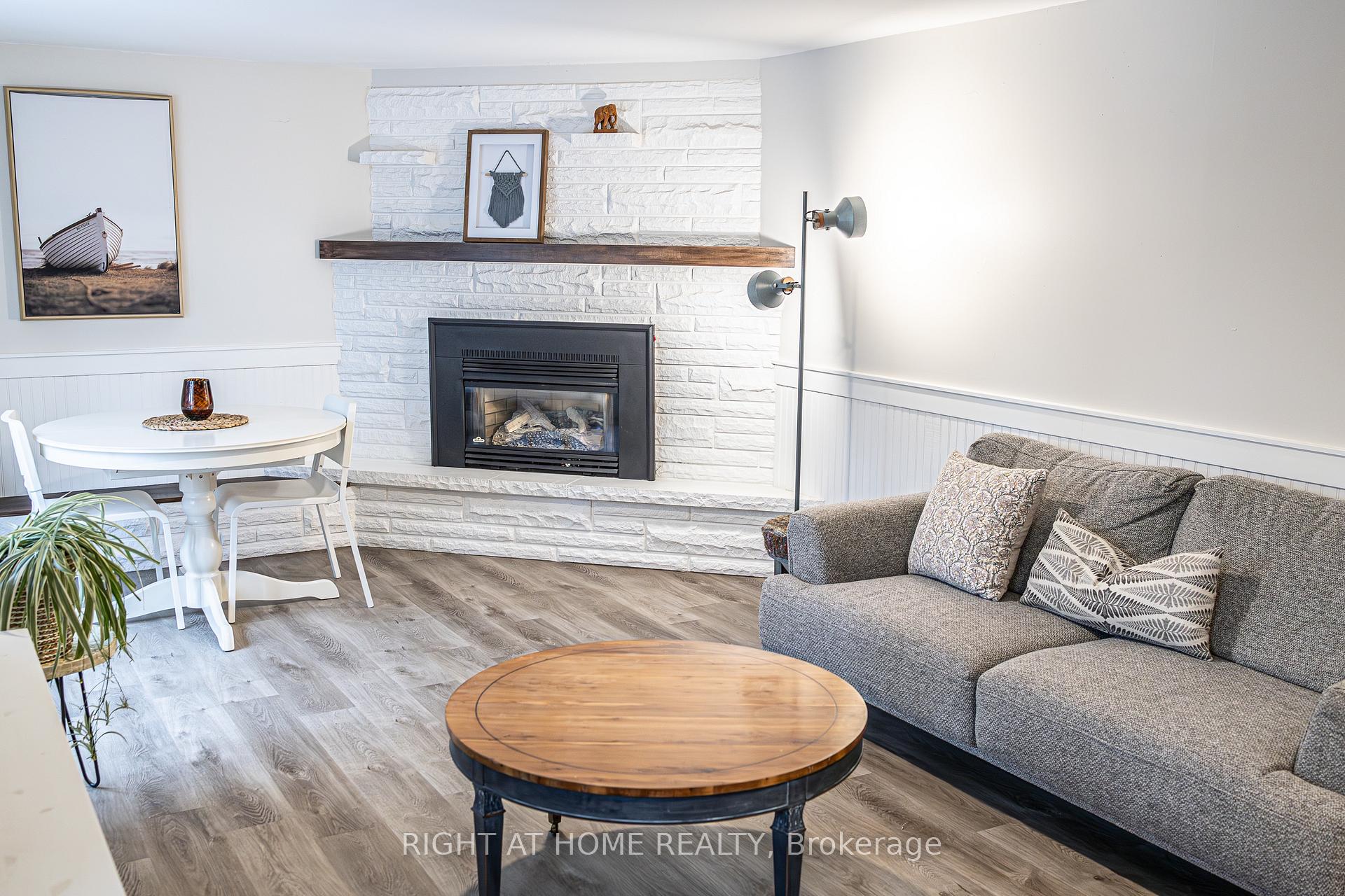 Photo 22 of 46 Meadow Crescent, Kitchener — HOMEH