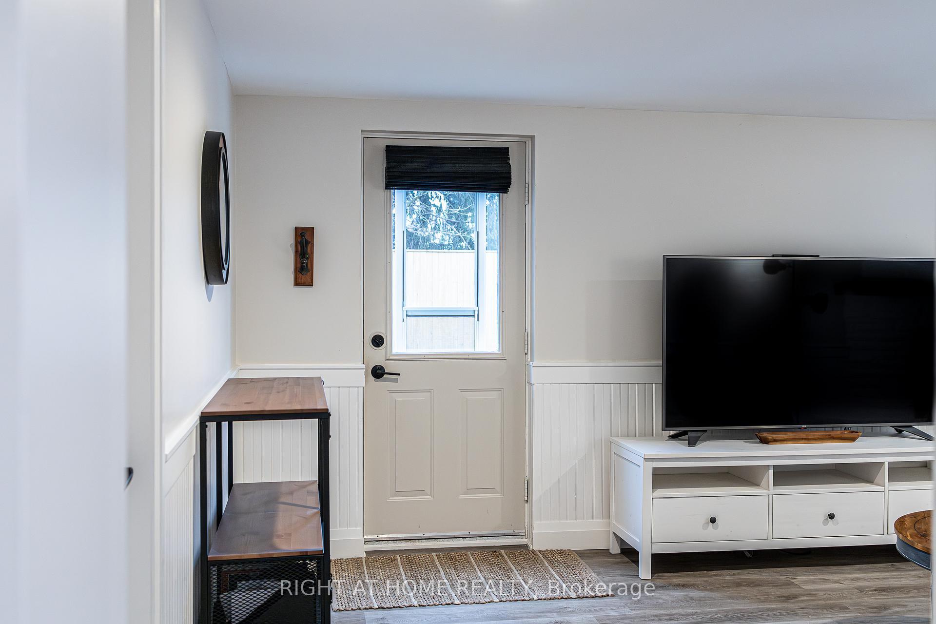 Photo 25 of 46 Meadow Crescent, Kitchener — HOMEH