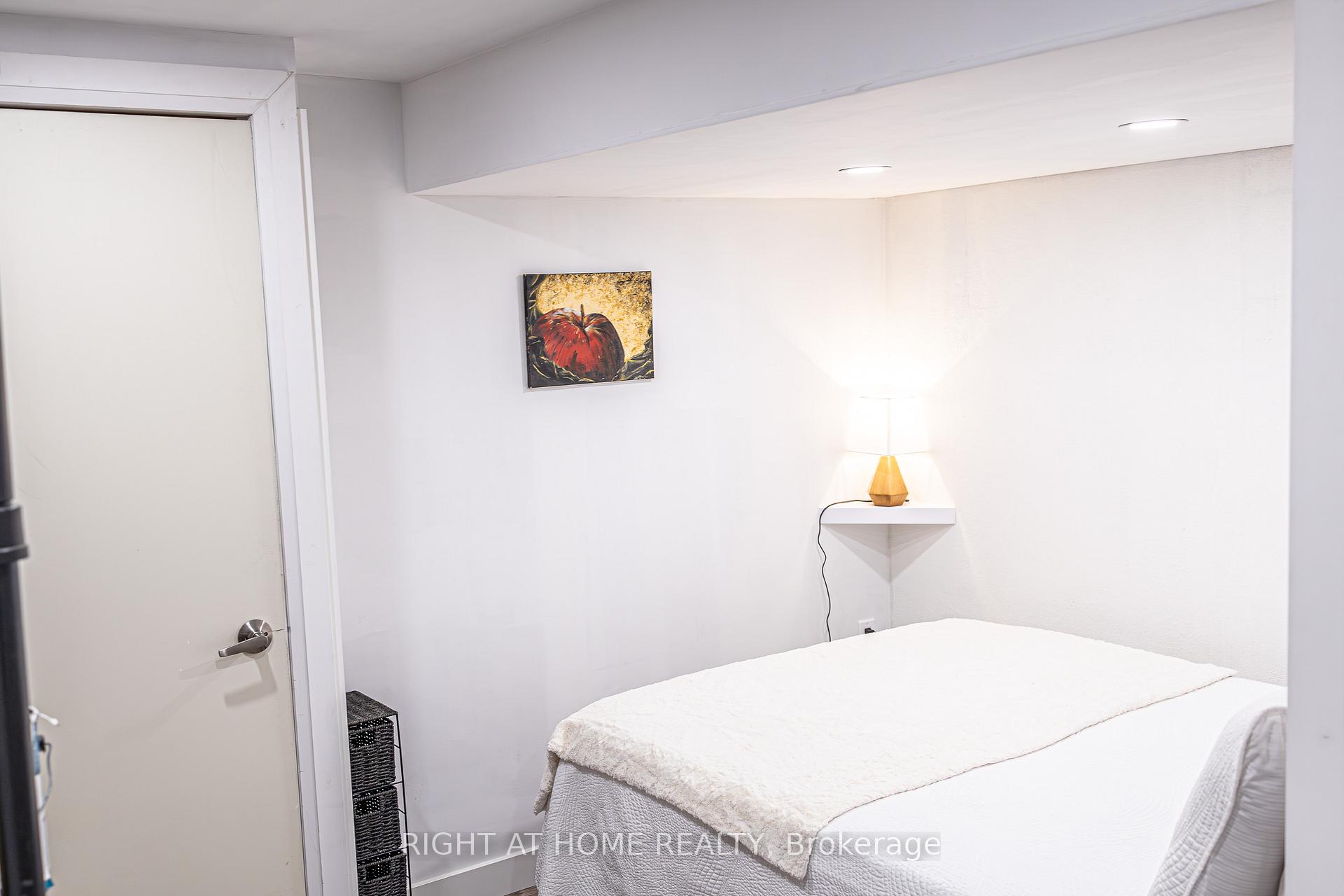Photo 29 of 46 Meadow Crescent, Kitchener — HOMEH
