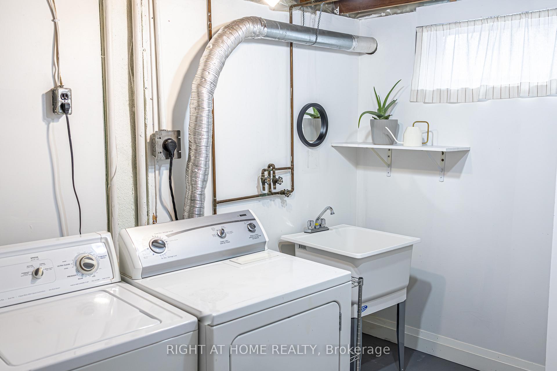 Photo 31 of 46 Meadow Crescent, Kitchener — HOMEH