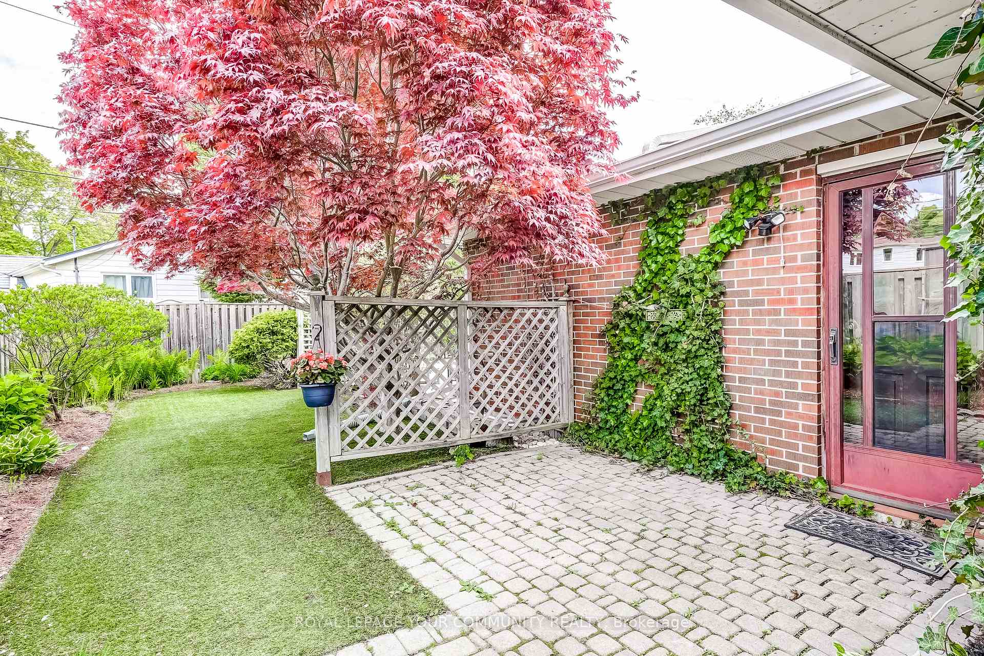 Photo 42 of 90 Drakefield Road, Markham, Bullock — HOMEH