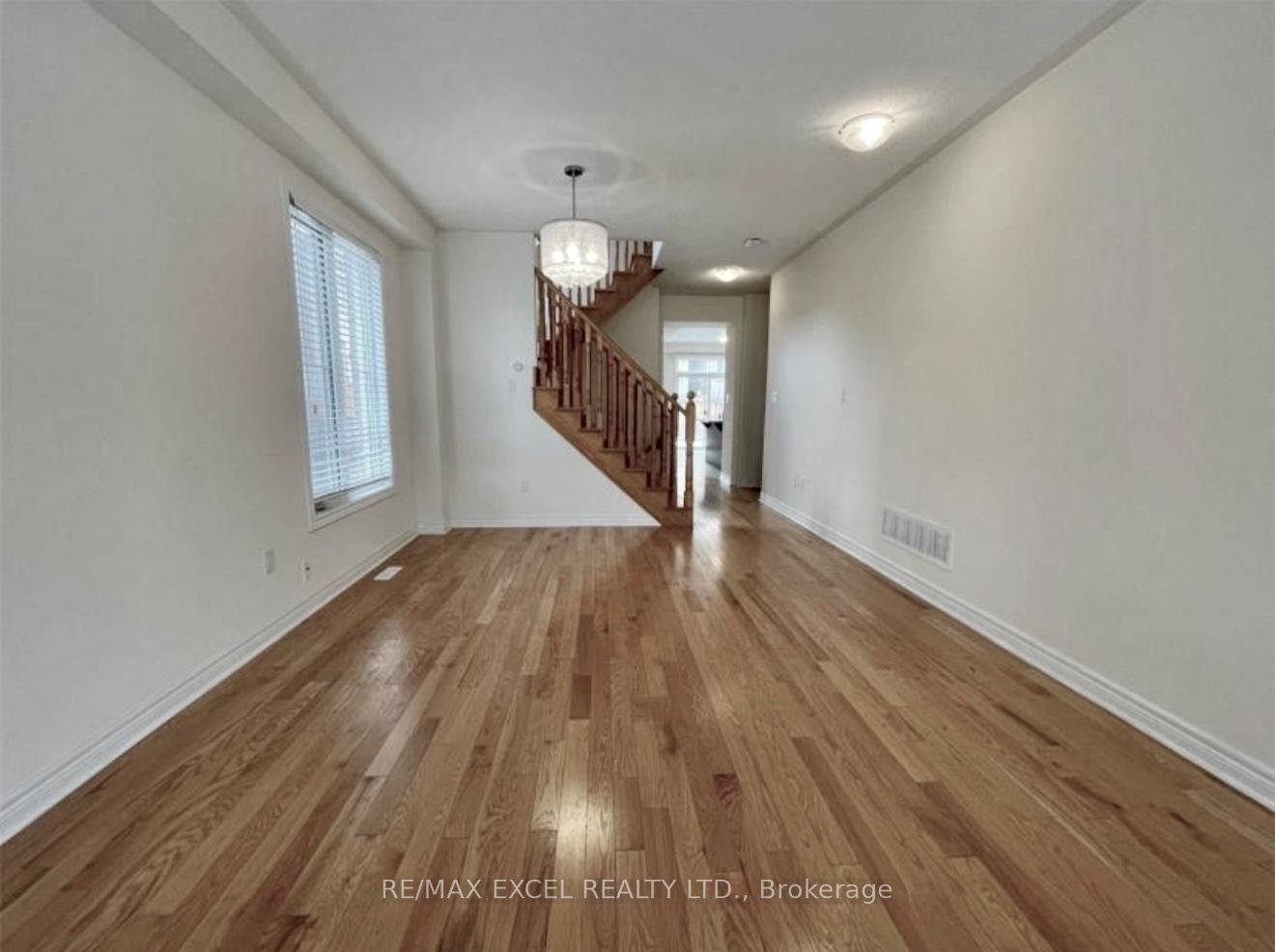 Photo 2 of 57 Holst Avenue, Markham, Berczy — HOMEH
