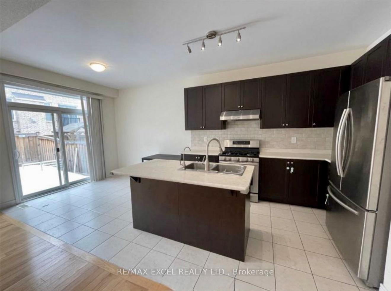 Photo 6 of 57 Holst Avenue, Markham, Berczy — HOMEH
