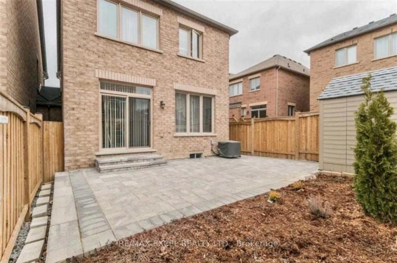 Photo 16 of 57 Holst Avenue, Markham, Berczy — HOMEH