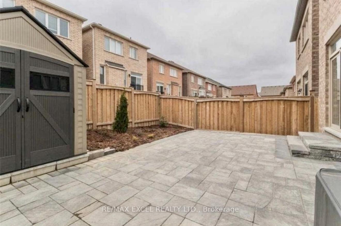 Photo 18 of 57 Holst Avenue, Markham, Berczy — HOMEH