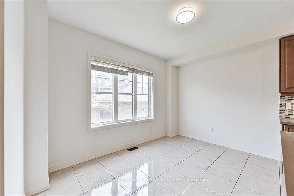 Photo 14 of 123 Christian Ritter Drive, Markham, Berczy — HOMEH
