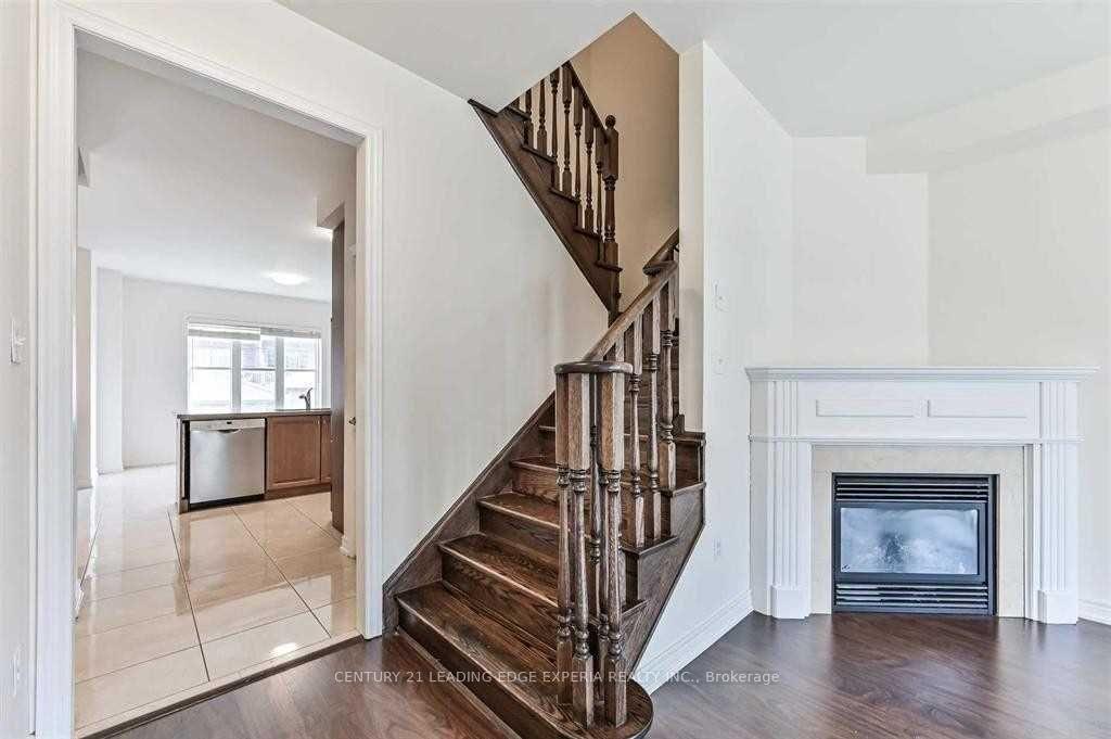 Photo 16 of 123 Christian Ritter Drive, Markham, Berczy — HOMEH