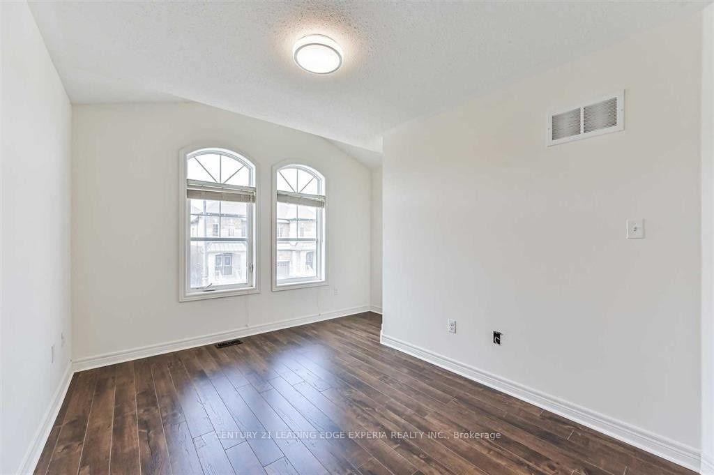 Photo 24 of 123 Christian Ritter Drive, Markham, Berczy — HOMEH