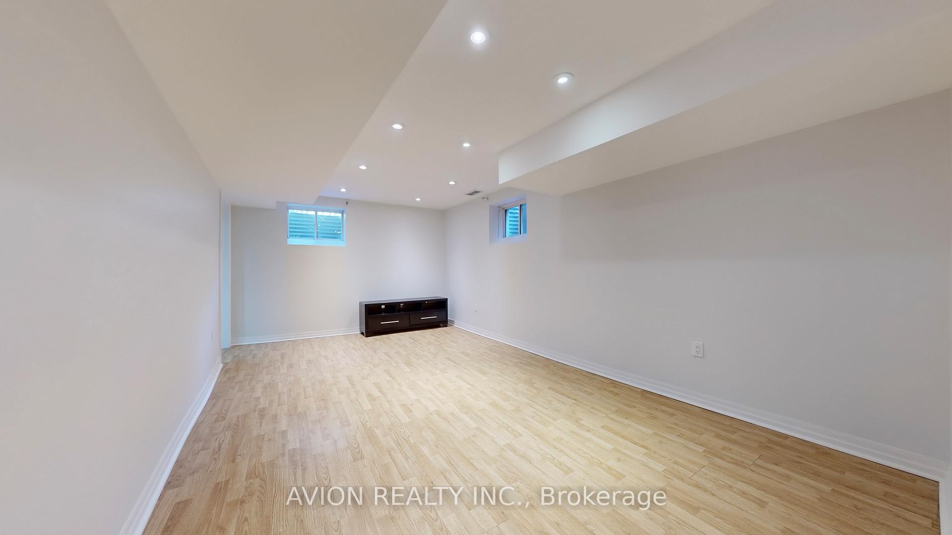 Photo 35 of 74 Belford Crescent, Markham, Milliken Mills East — HOMEH