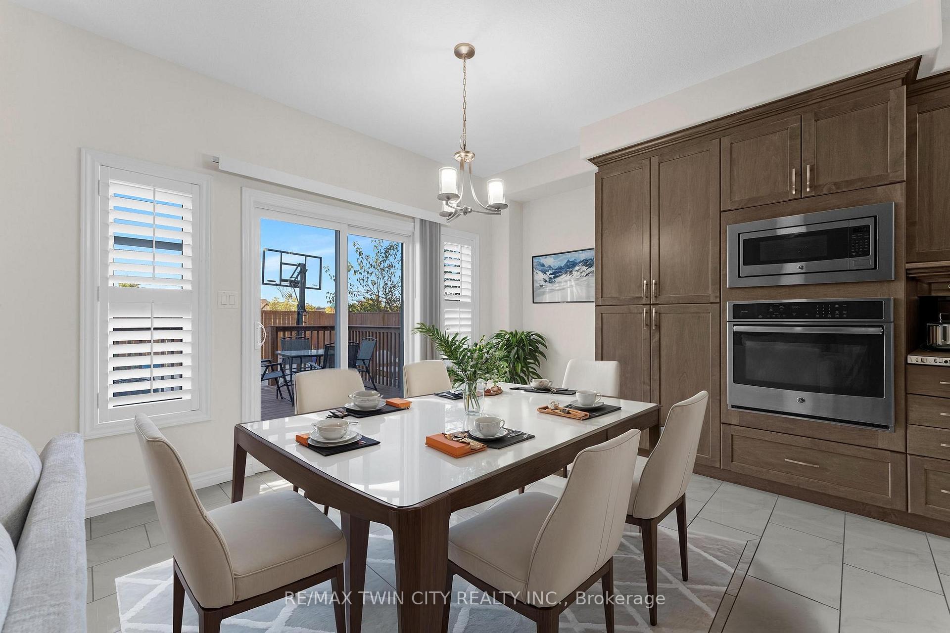 Photo 9 of 11 Netherwood Road, Kitchener — HOMEH