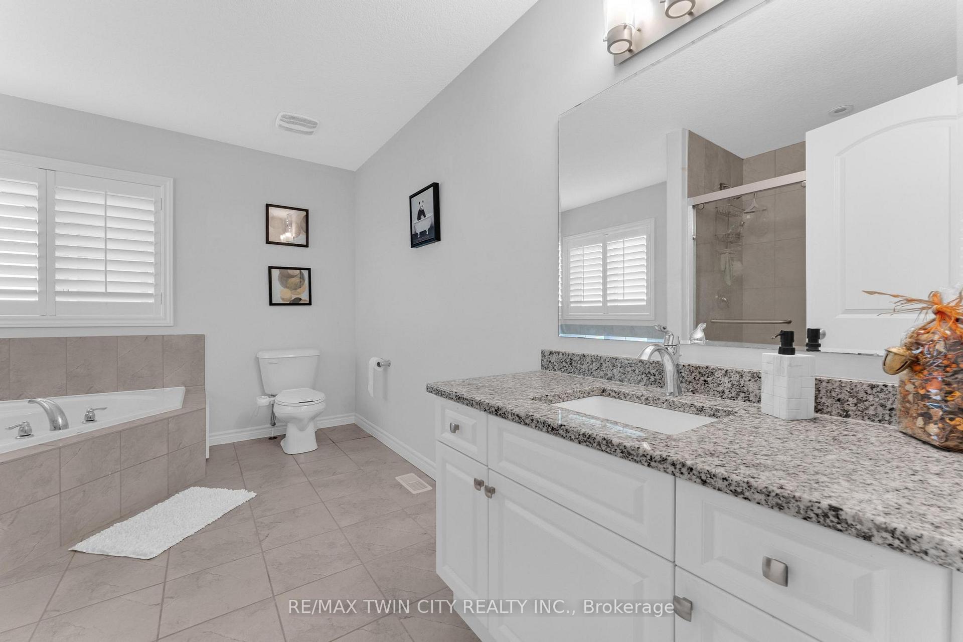 Photo 16 of 11 Netherwood Road, Kitchener — HOMEH