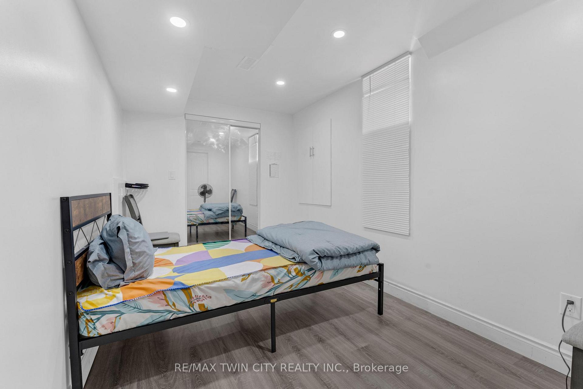 Photo 27 of 11 Netherwood Road, Kitchener — HOMEH