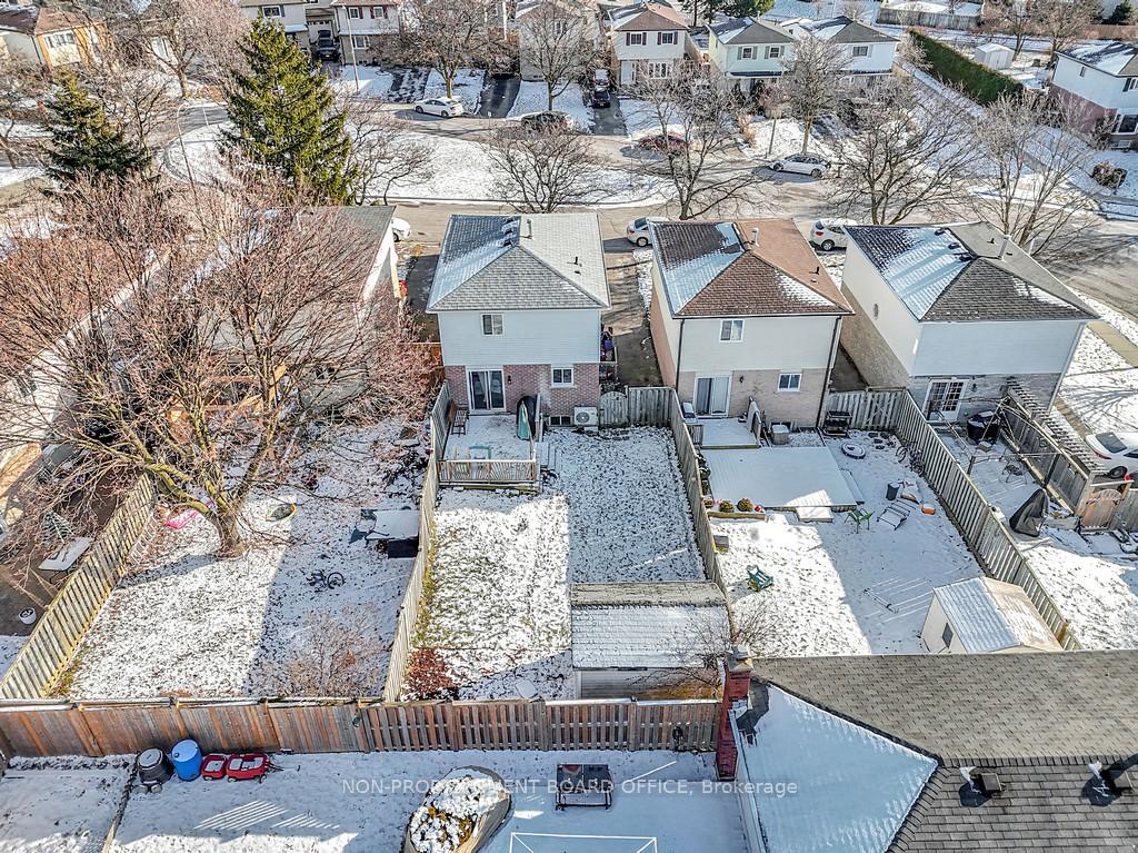 Photo 6 of 312 Ristau Place, Kitchener, Laurentian Hills — HOMEH