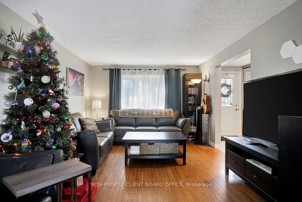 Photo 13 of 312 Ristau Place, Kitchener, Laurentian Hills — HOMEH