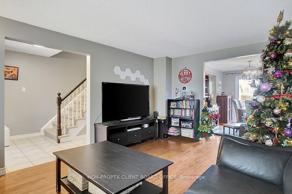 Photo 14 of 312 Ristau Place, Kitchener, Laurentian Hills — HOMEH