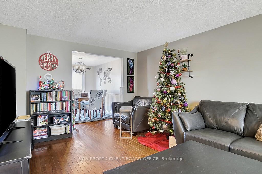Photo 15 of 312 Ristau Place, Kitchener, Laurentian Hills — HOMEH