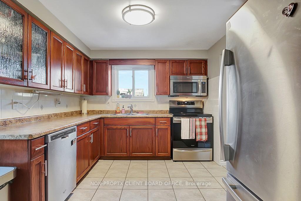 Photo 18 of 312 Ristau Place, Kitchener, Laurentian Hills — HOMEH