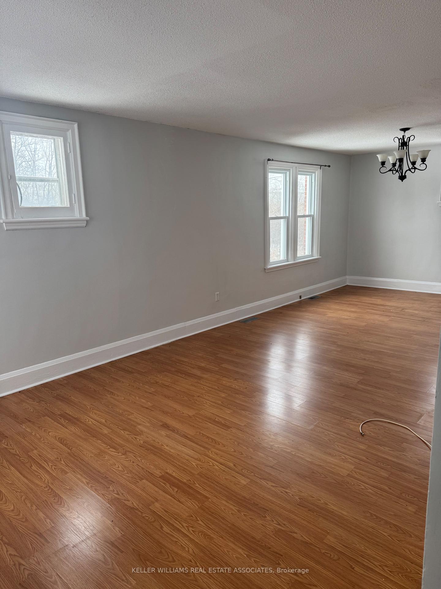 Photo 5 of 967 Barton Street, Hamilton, Stoney Creek Industrial — HOMEH