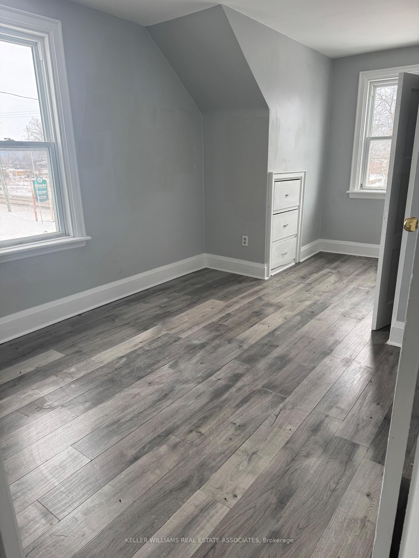 Photo 13 of 967 Barton Street, Hamilton, Stoney Creek Industrial — HOMEH