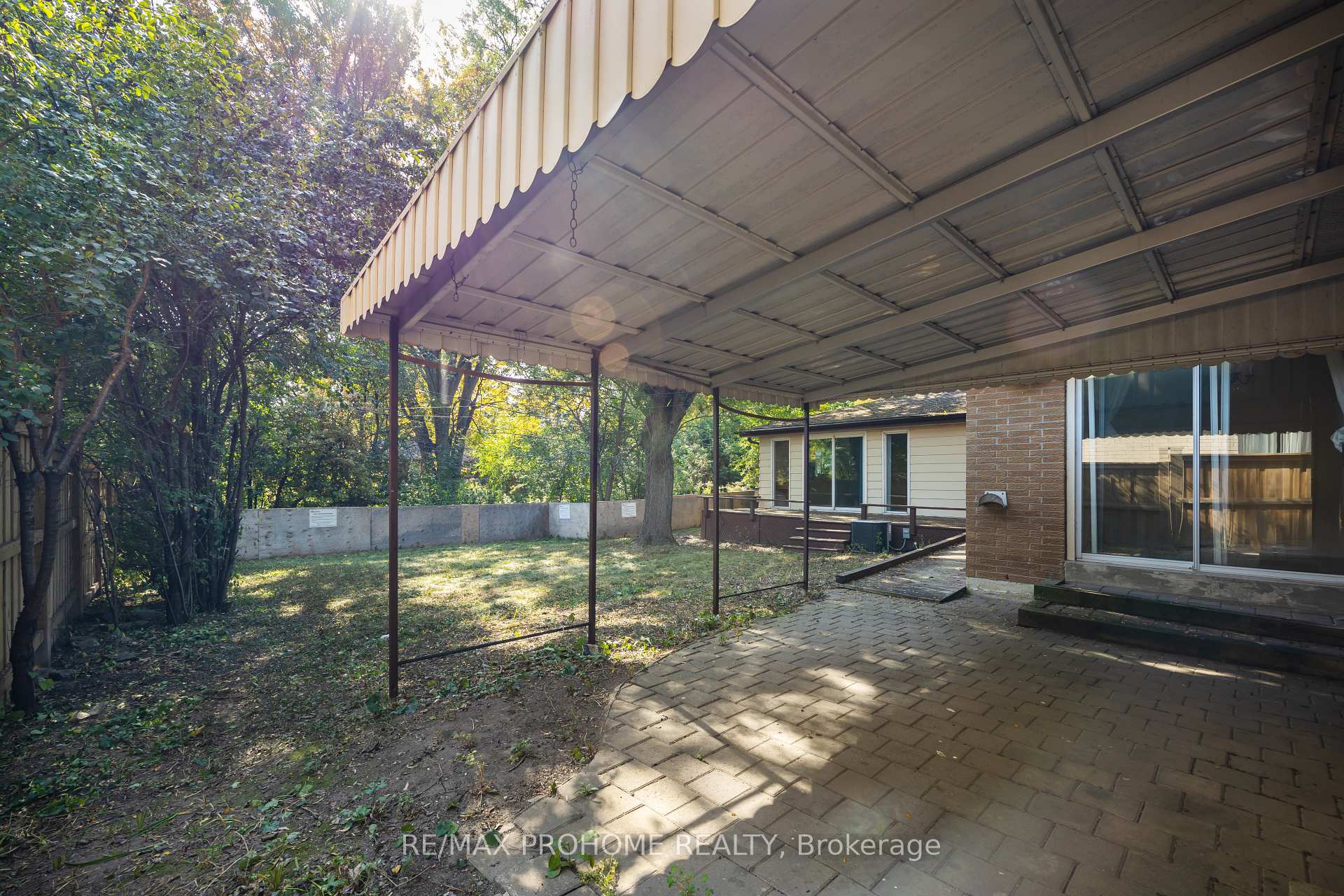 Photo 5 of 9 Pomander Road, Markham, Unionville — HOMEH
