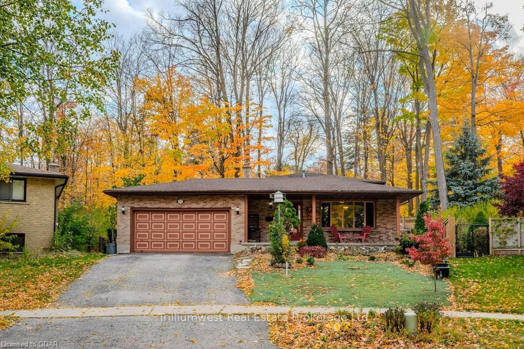 Photo 2 of 122 Martinglen Crescent, Kitchener — HOMEH