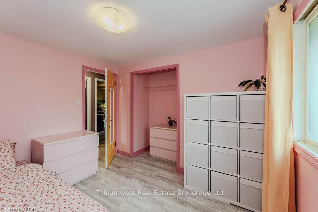 Photo 25 of 122 Martinglen Crescent, Kitchener — HOMEH