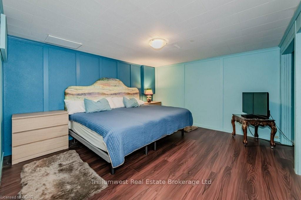 Photo 27 of 122 Martinglen Crescent, Kitchener — HOMEH