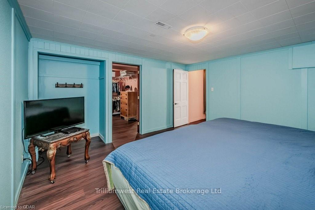 Photo 29 of 122 Martinglen Crescent, Kitchener — HOMEH