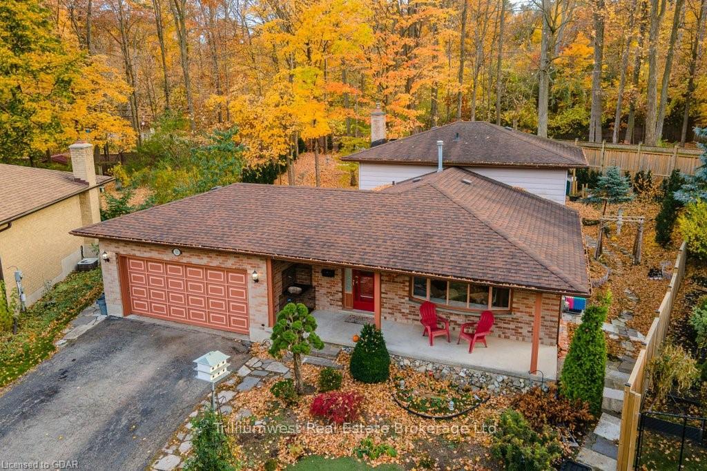 Photo 35 of 122 Martinglen Crescent, Kitchener — HOMEH
