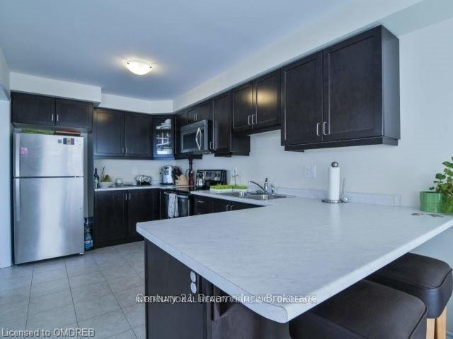 Photo 7 of 147 Mcmonies Drive, Hamilton, Waterdown — HOMEH
