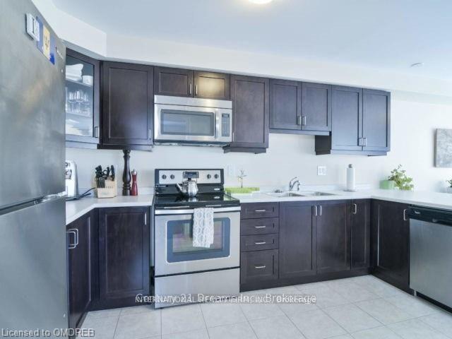 Photo 8 of 147 Mcmonies Drive, Hamilton, Waterdown — HOMEH