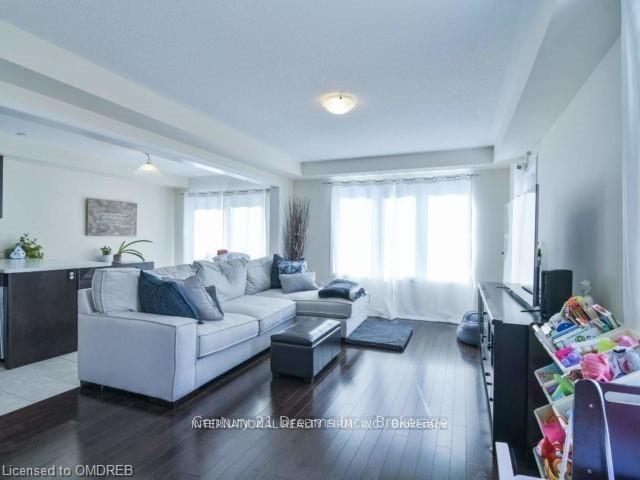 Photo 10 of 147 Mcmonies Drive, Hamilton, Waterdown — HOMEH