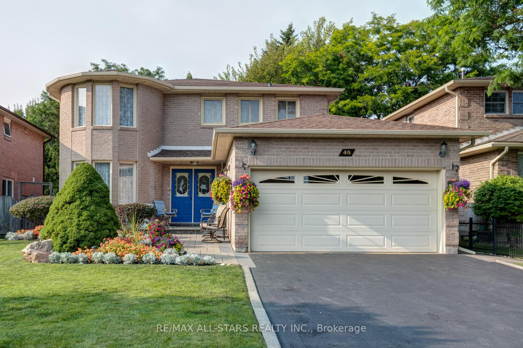 Photo 1 of 40 Eastwood Crescent, Markham, Markham Village — HOMEH