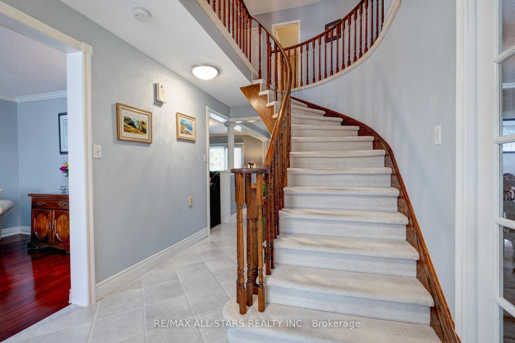 Photo 27 of 40 Eastwood Crescent, Markham, Markham Village — HOMEH