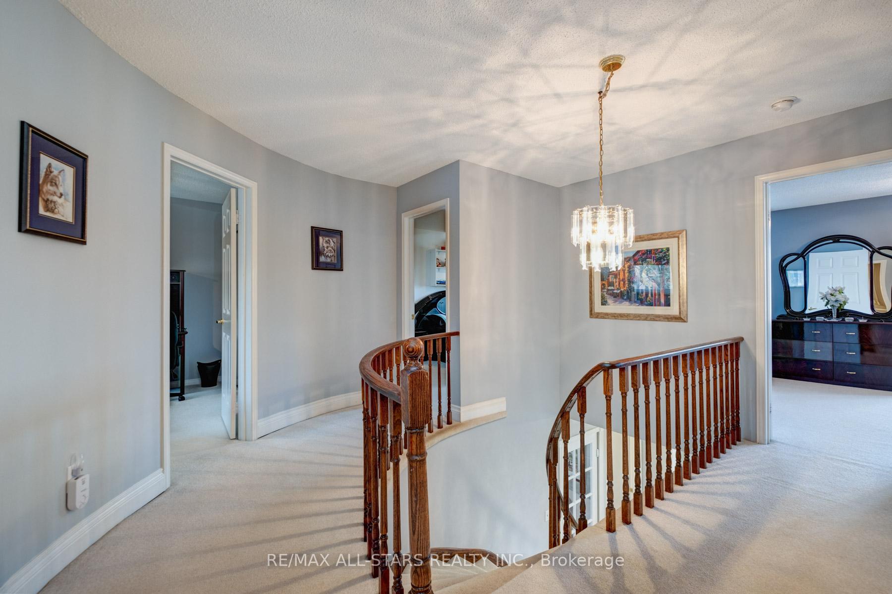 Photo 28 of 40 Eastwood Crescent, Markham, Markham Village — HOMEH