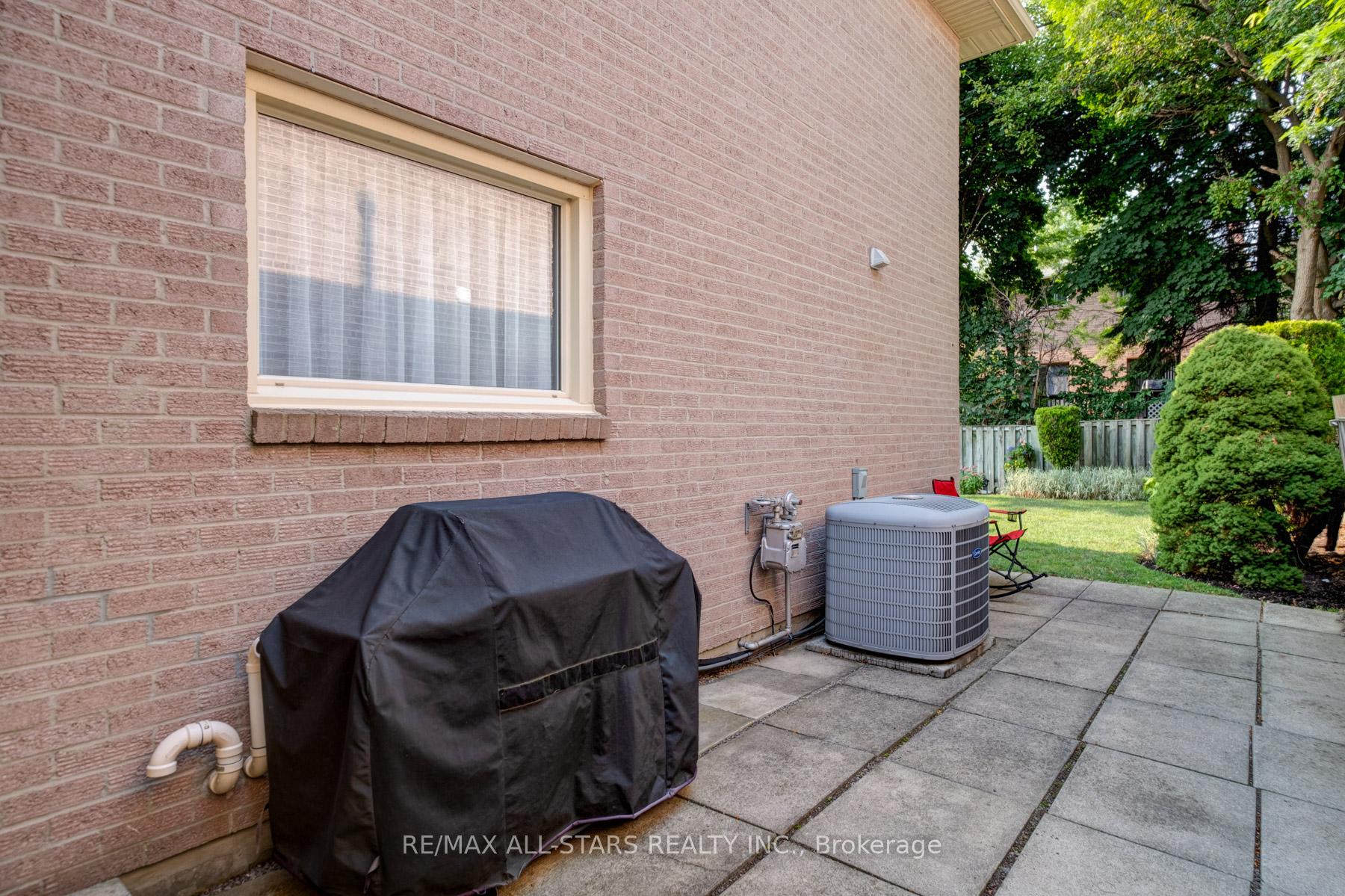 Photo 50 of 40 Eastwood Crescent, Markham, Markham Village — HOMEH