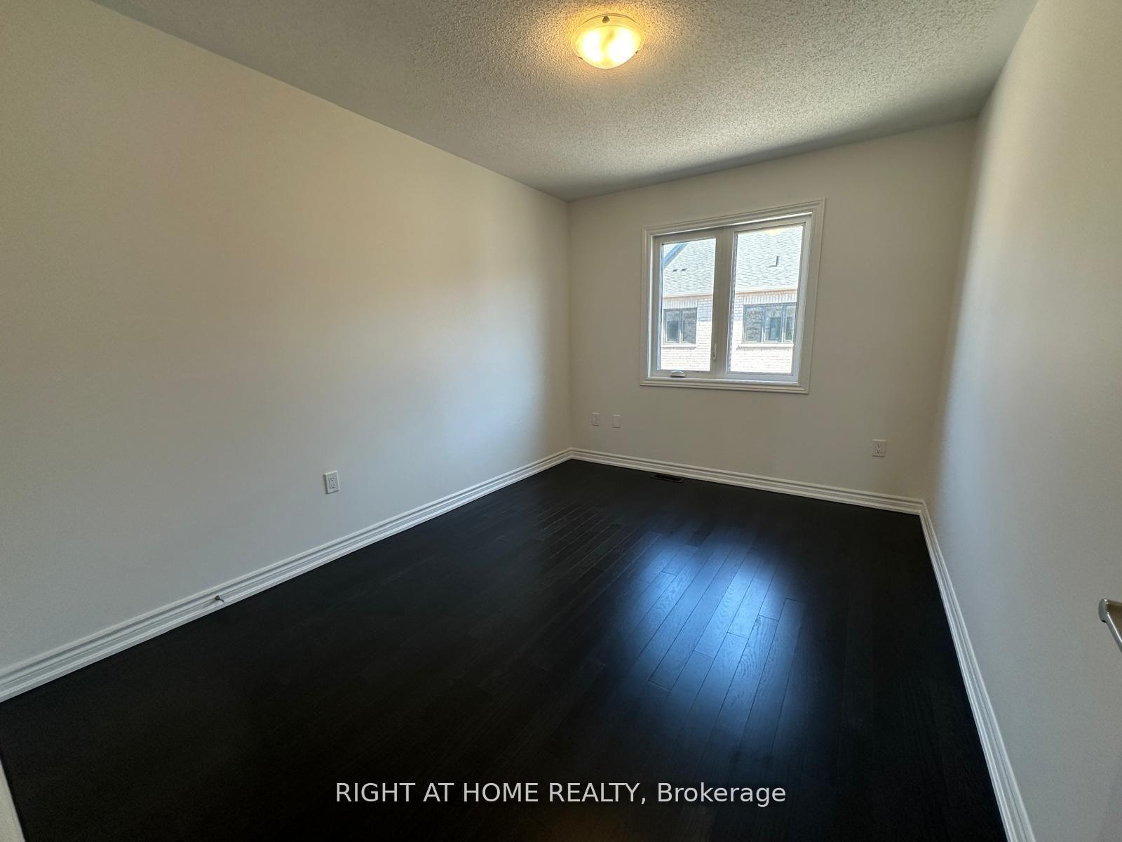 Photo 15 of 516 Celandine Terrace, Milton, Walker — HOMEH