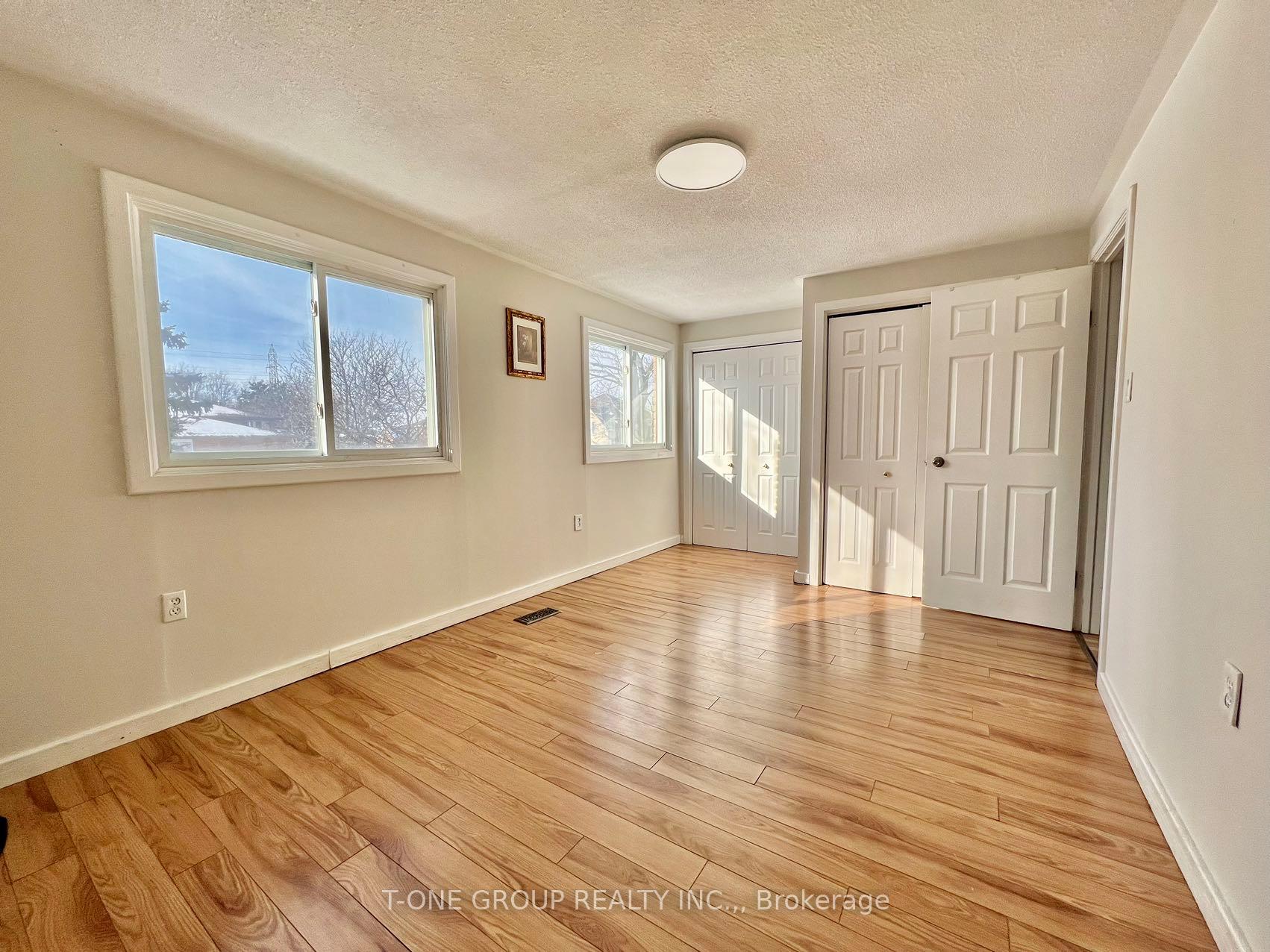 Photo 13 of 507 Upper Horning Road, Hamilton, Gurnett — HOMEH