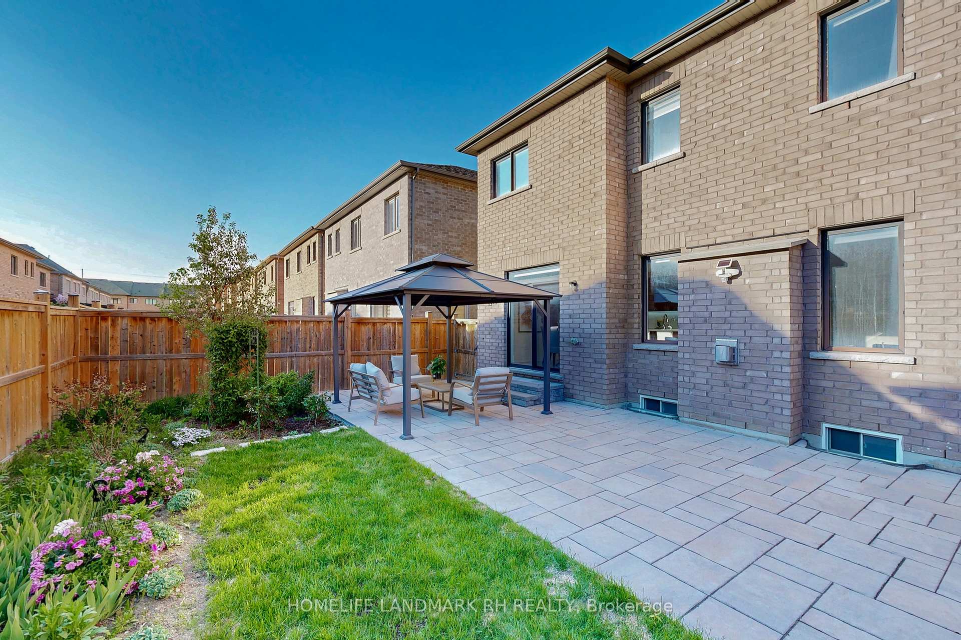 Photo 37 of 77 Collier Crescent, Markham, Wismer — HOMEH