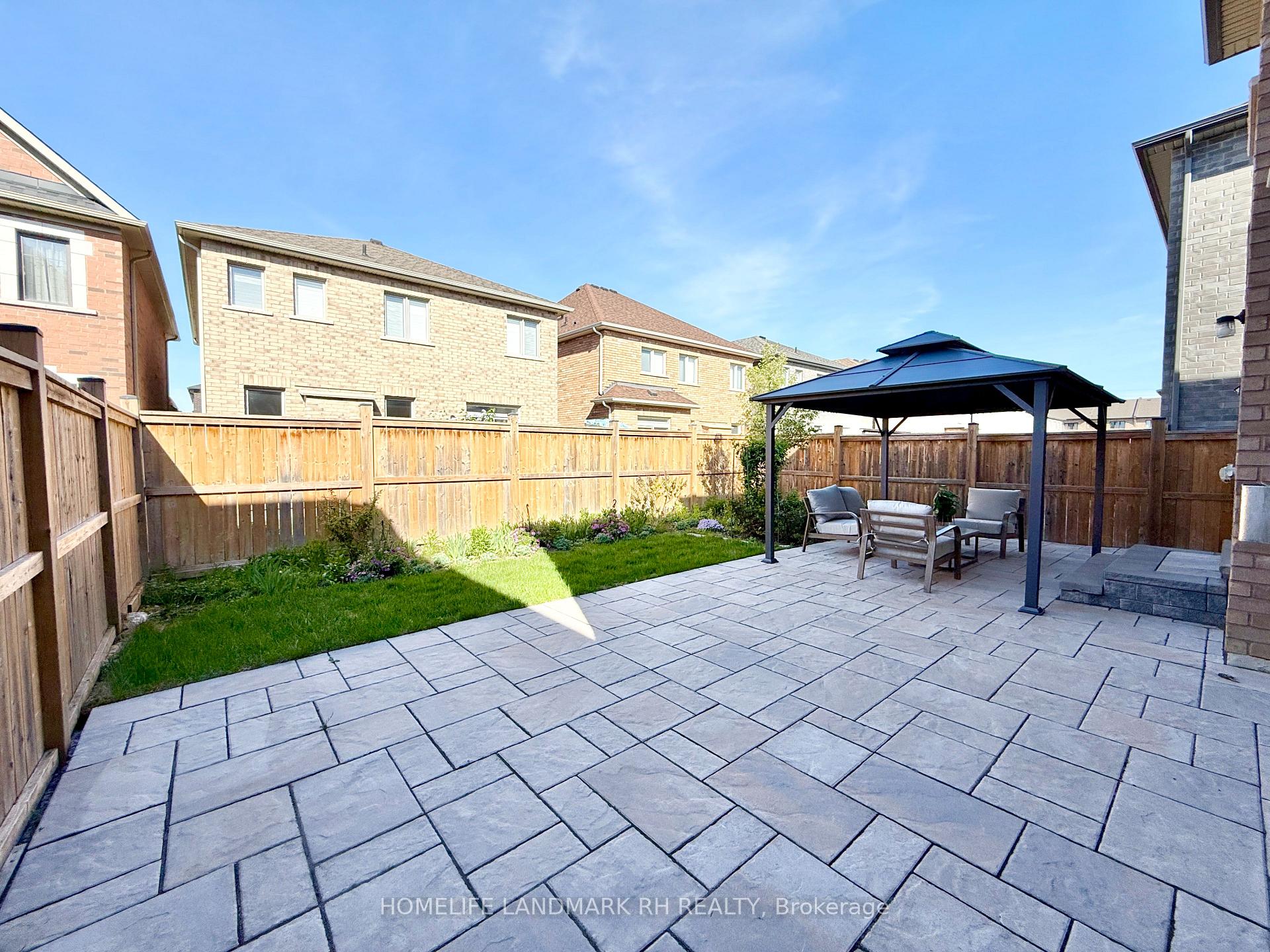 Photo 39 of 77 Collier Crescent, Markham, Wismer — HOMEH