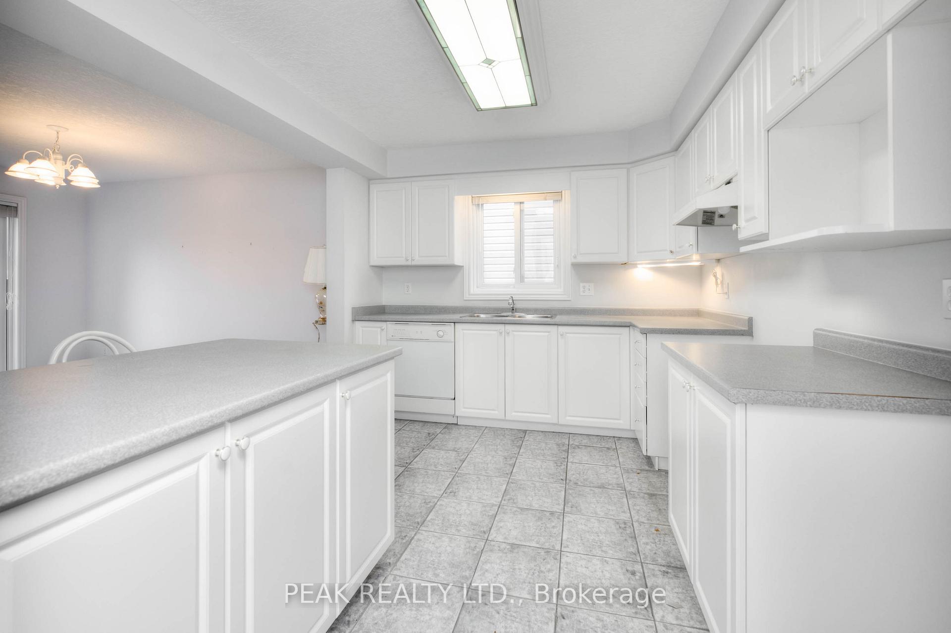 Photo 18 of 85 Eastforest Trail, Kitchener — HOMEH
