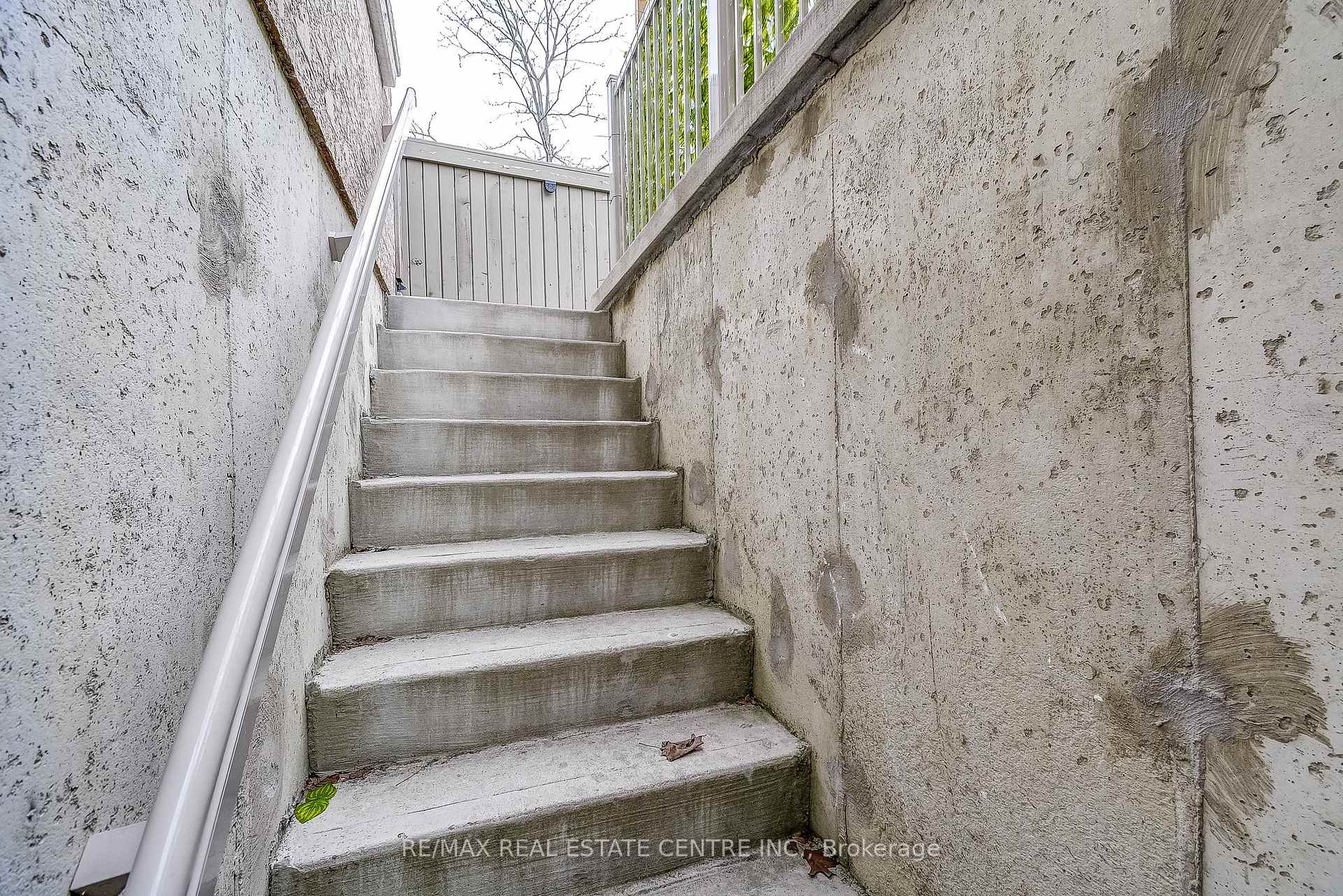 Photo 36 of 1578 Leger Way, Milton, Ford — HOMEH