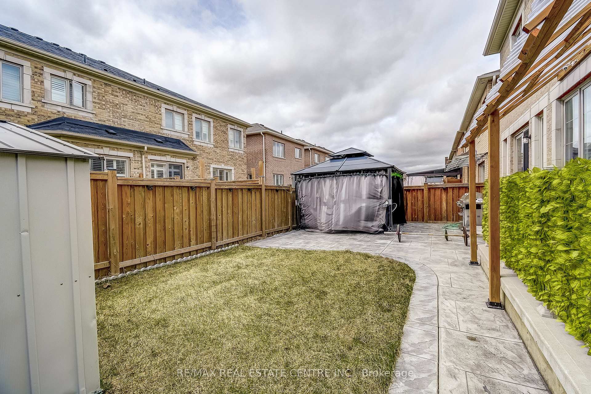 Photo 37 of 1578 Leger Way, Milton, Ford — HOMEH
