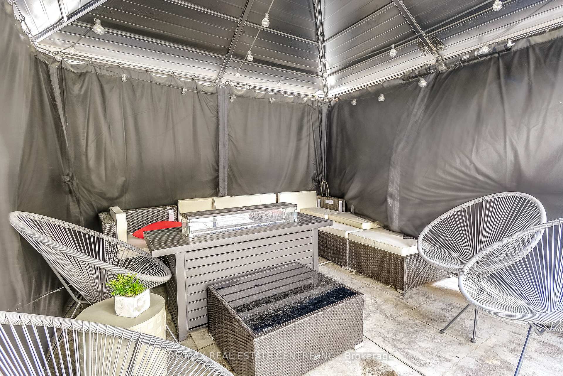 Photo 41 of 1578 Leger Way, Milton, Ford — HOMEH