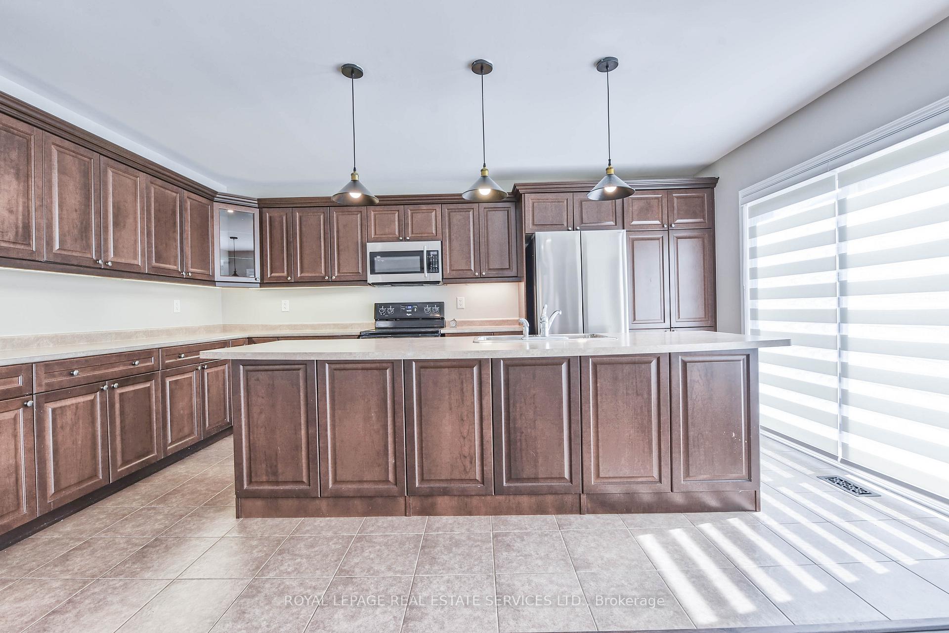 Photo 12 of 1020 Diefenbaker Street, Milton, Willmott — HOMEH