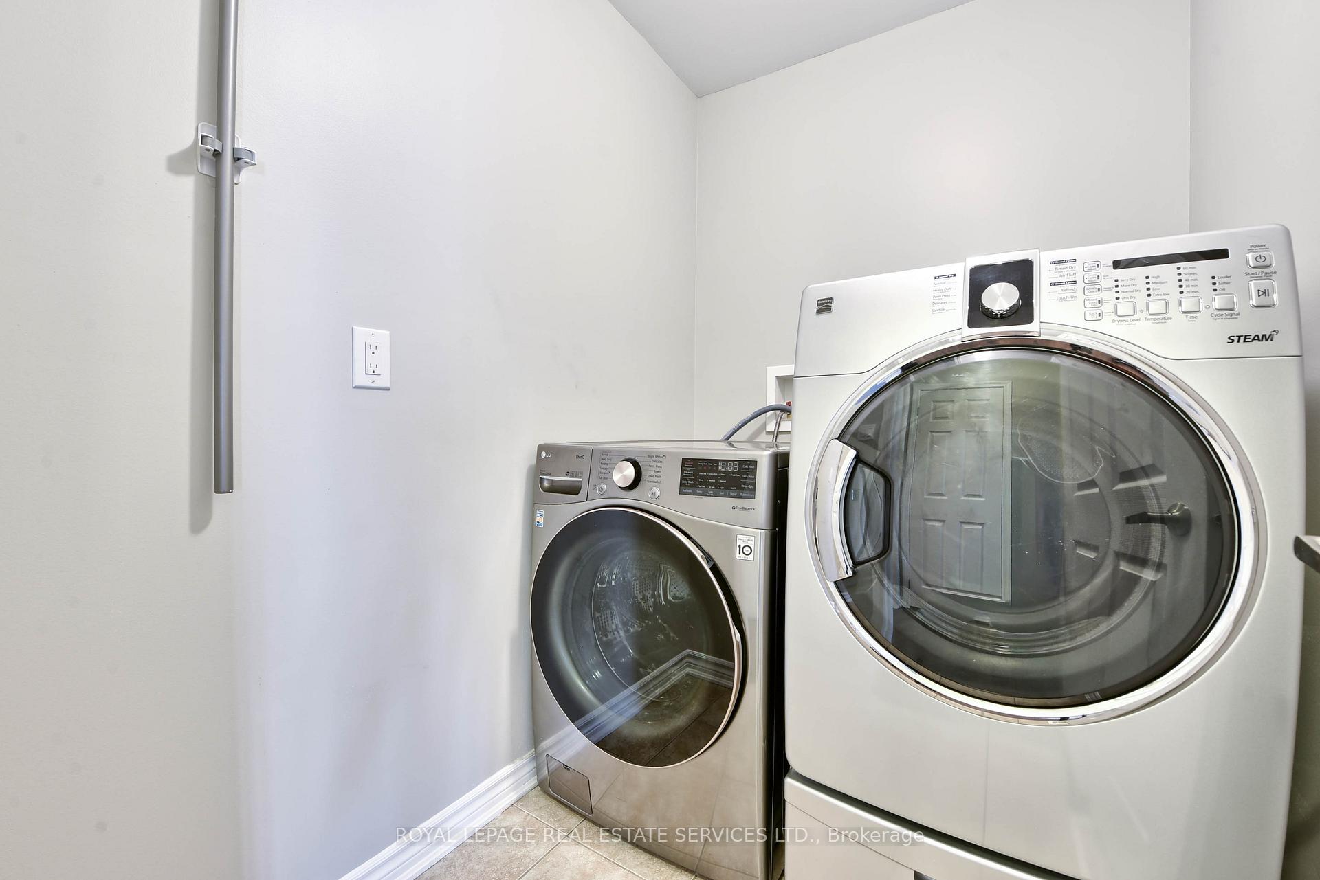 Photo 35 of 1020 Diefenbaker Street, Milton, Willmott — HOMEH