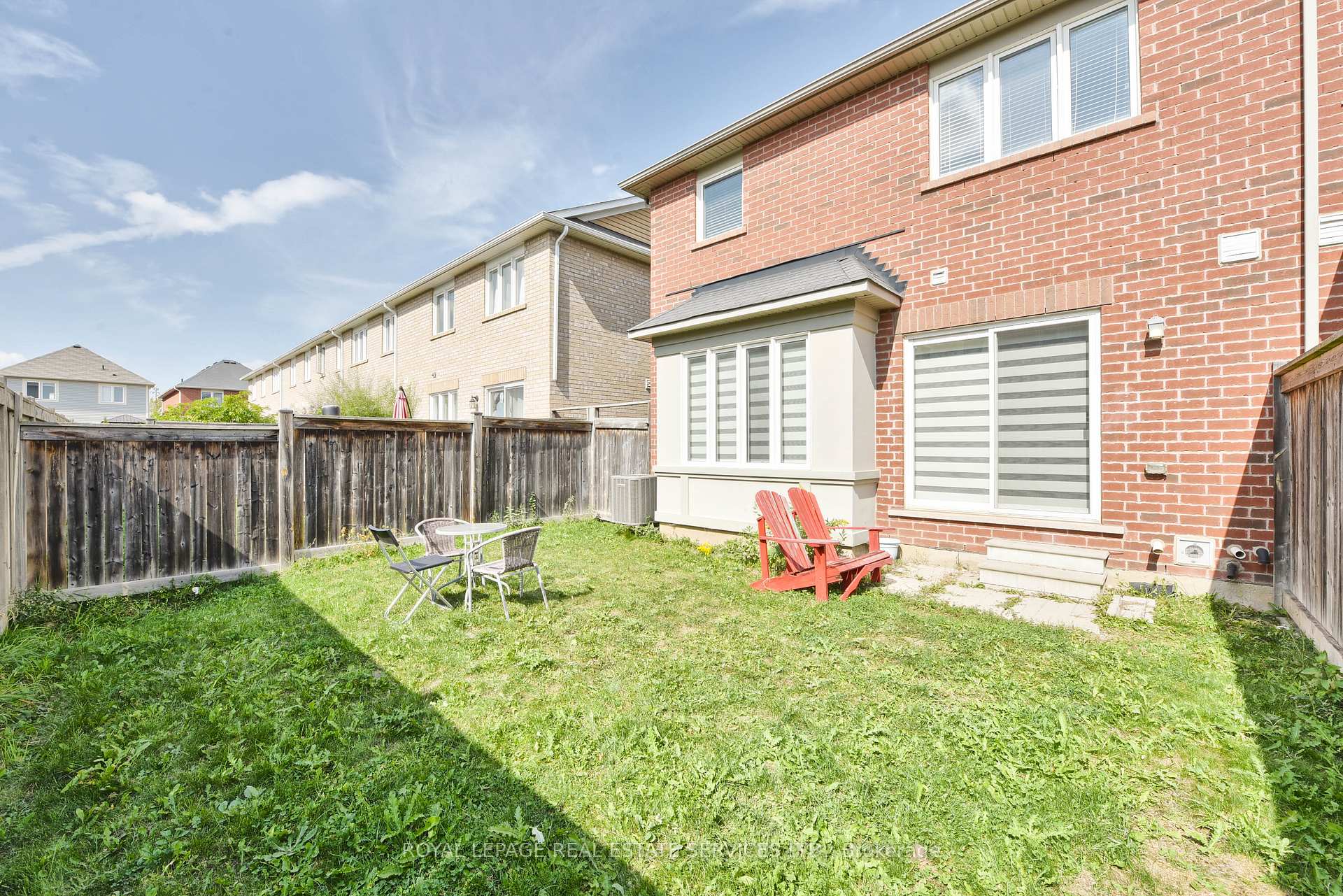 Photo 40 of 1020 Diefenbaker Street, Milton, Willmott — HOMEH