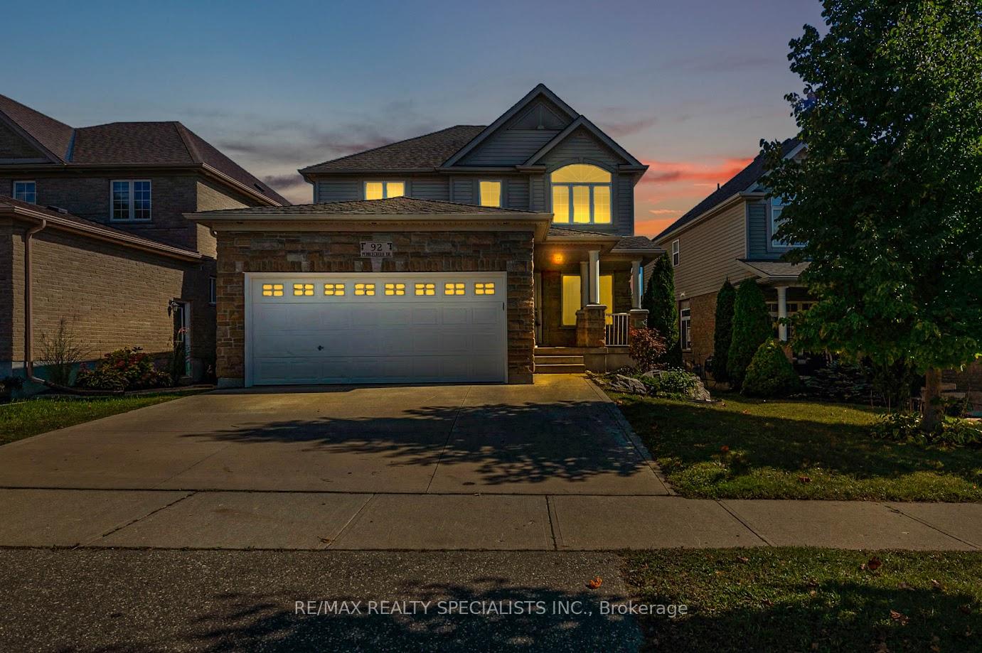 Photo 2 of 92 Pebblecreek Drive, Kitchener, Grand River South — HOMEH