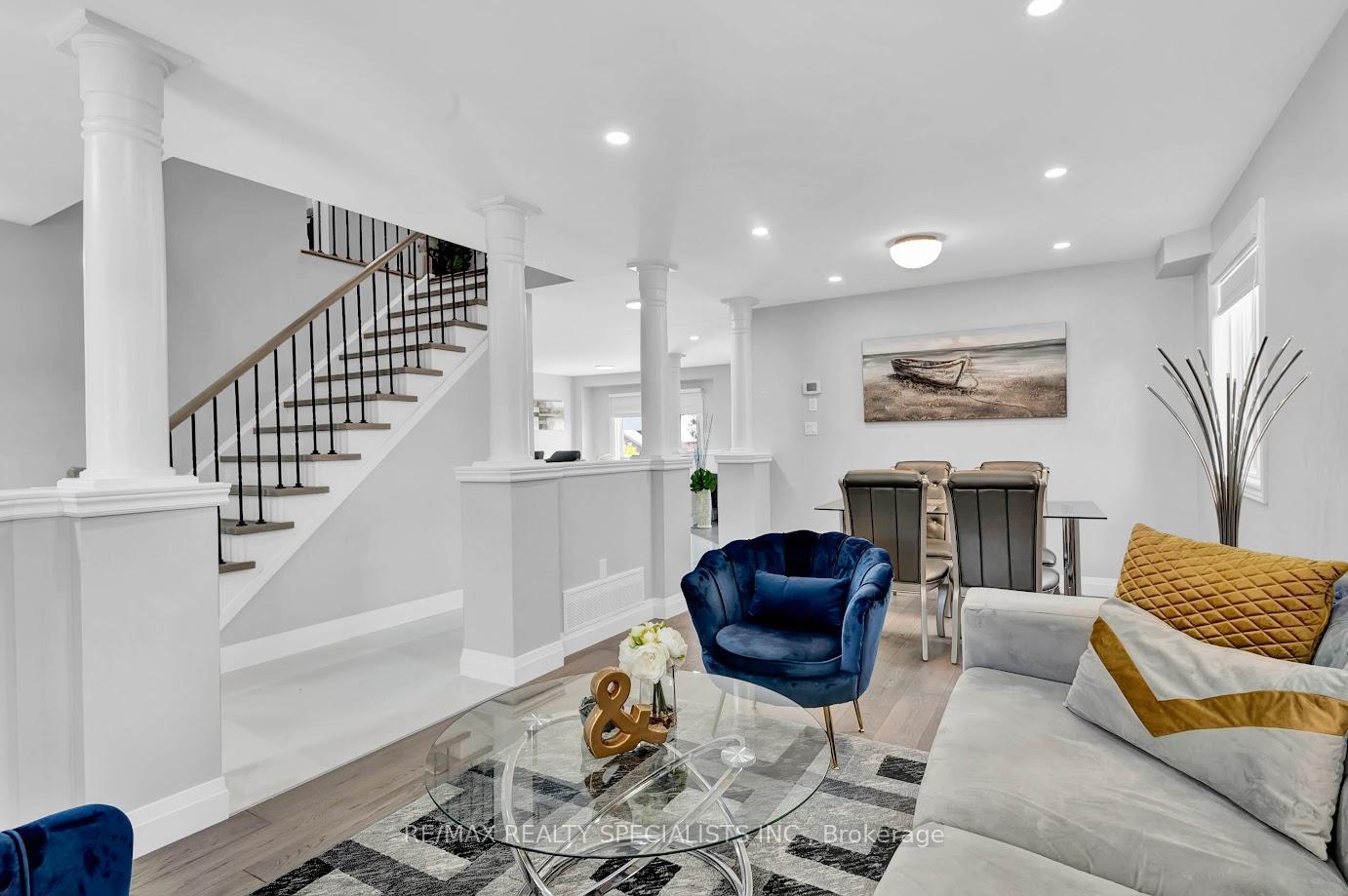 Photo 7 of 92 Pebblecreek Drive, Kitchener, Grand River South — HOMEH